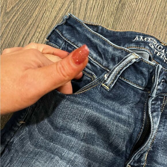 American Eagle Outfitters Super Super Stretch Jeans Raw Hem Medium Wash 6 Long - Picture 4 of 11